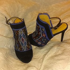 New, super cute Daya by Zendaya slingbacks sz 6.5